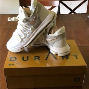Nike KD Kevin Durant Gym Shoes